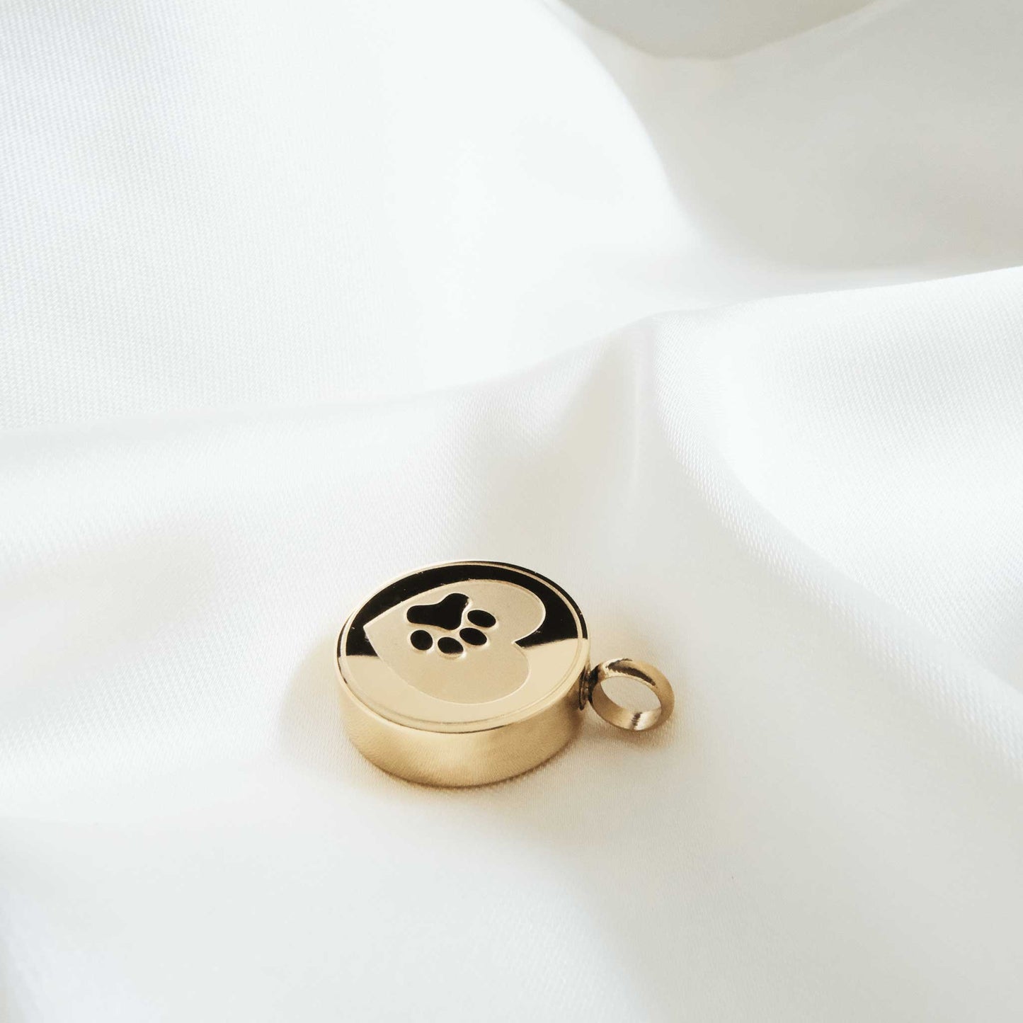 Pet Ashes in Jewellery – Stainless Steel Round Ashes Necklace with Heart & Paw Gold - Ashes Jewellery AE