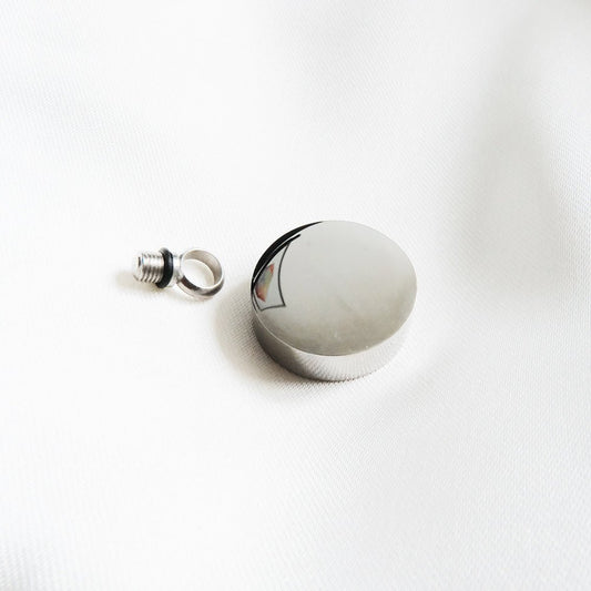 Pet Ashes Jewellery – Heart & Paw Silver Ashes Necklace - Ashes Jewellery AE