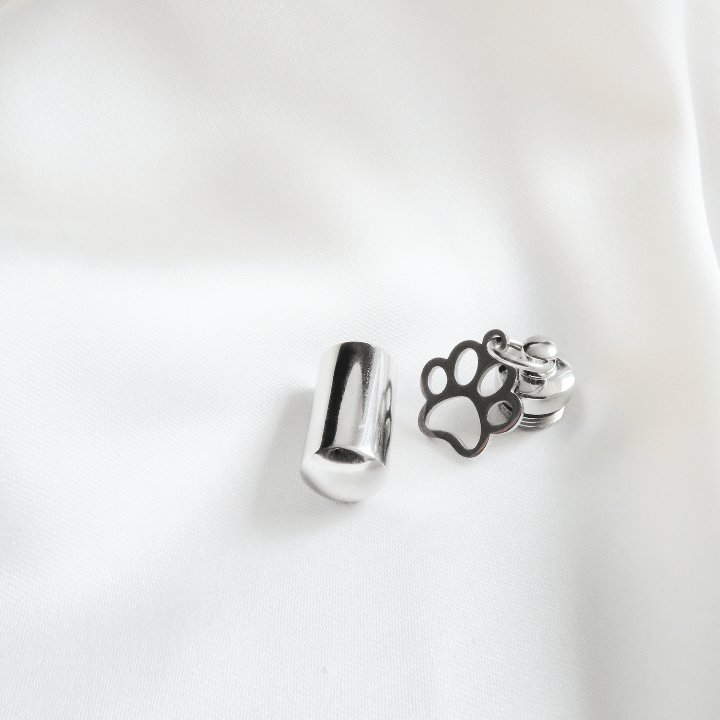 Silver Cylinder Pet Memorial Jewellery with Paw Print - Ashes Jewellery AE