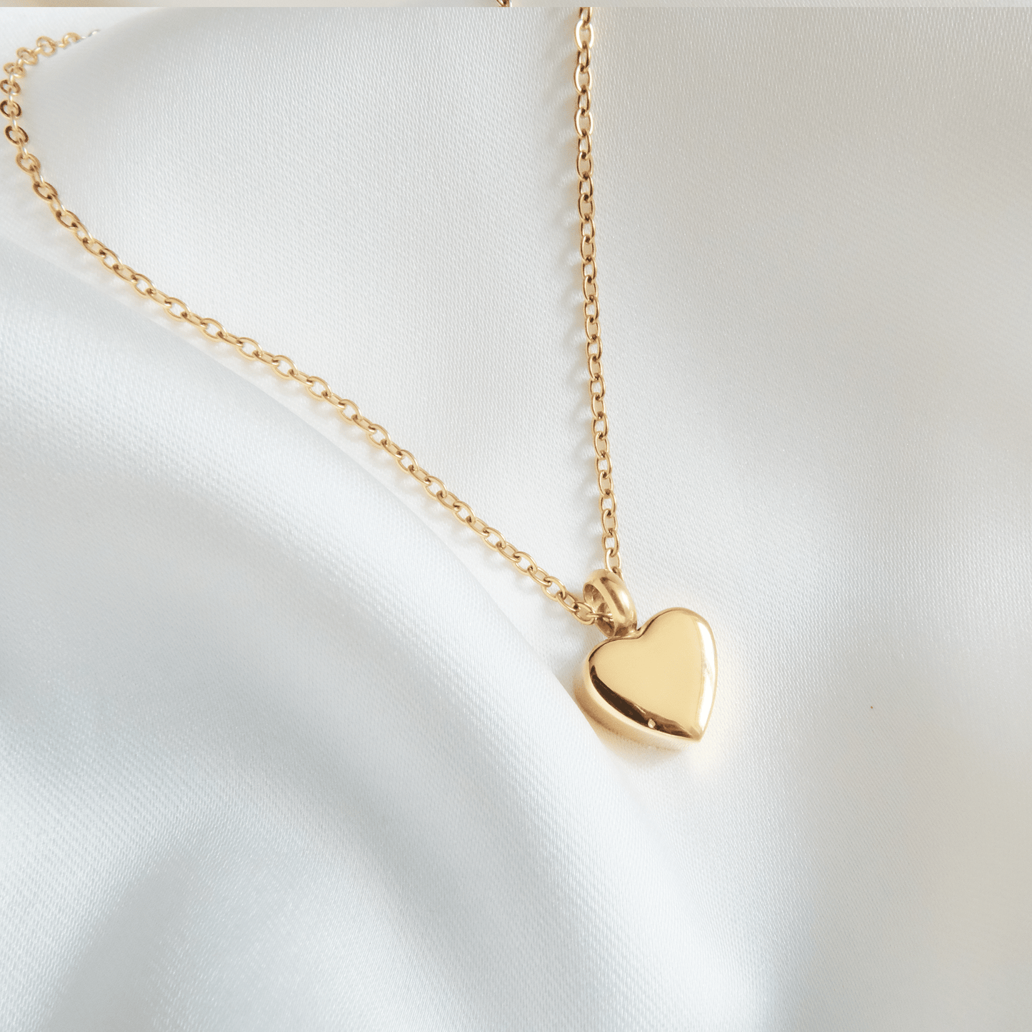 Small Heart Ashes Necklace Gold Stainless Steel - Ashes Jewellery AE