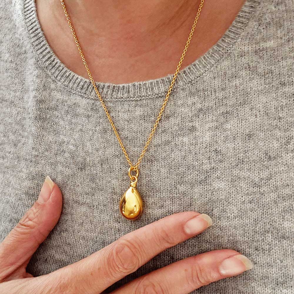 Teardrop Ashes Necklace in 18K Gold Plating – Keepsake Pendant - Ashes Jewellery AE