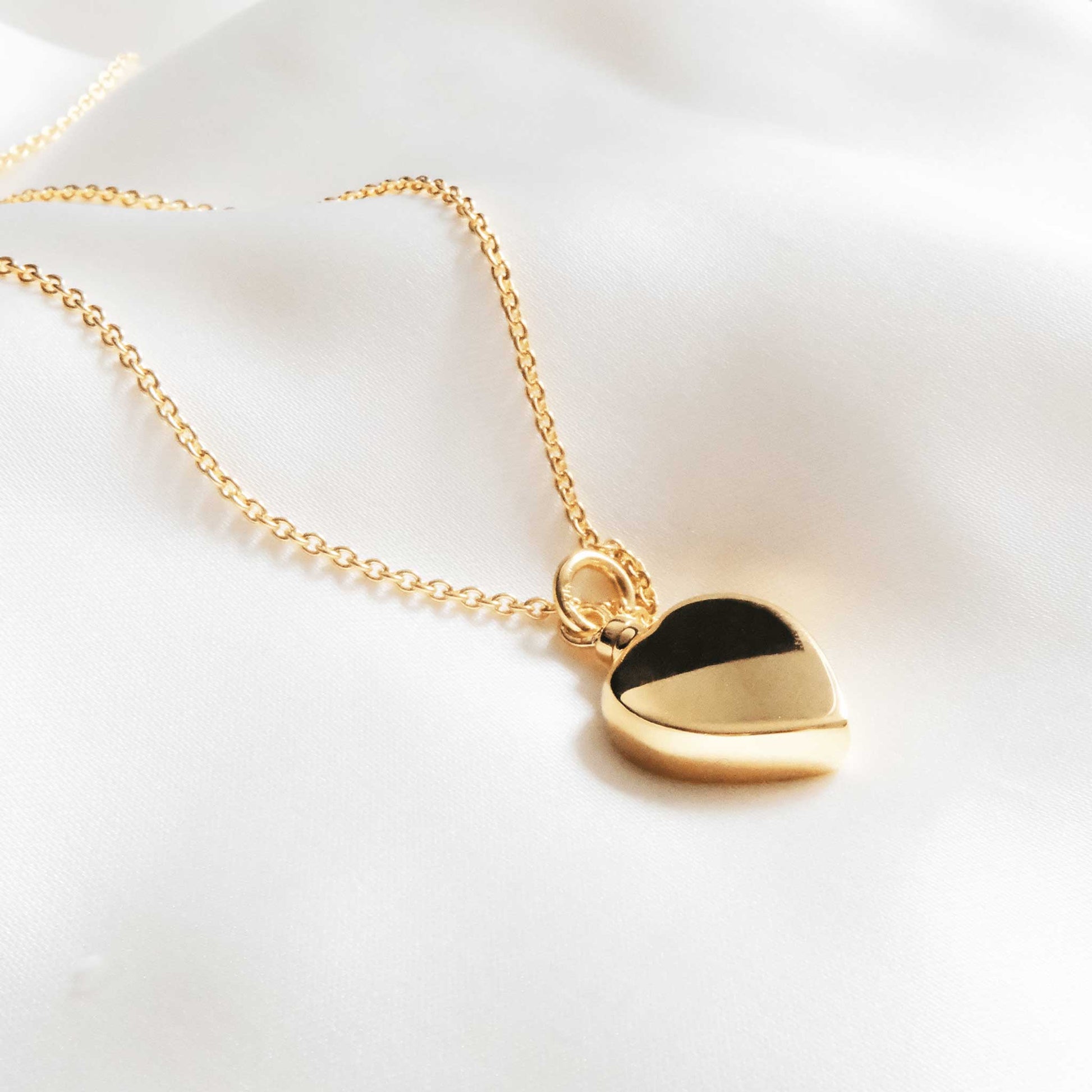 Heart Urn Jewellery Necklace Gold 9K - Ashes Jewellery AE