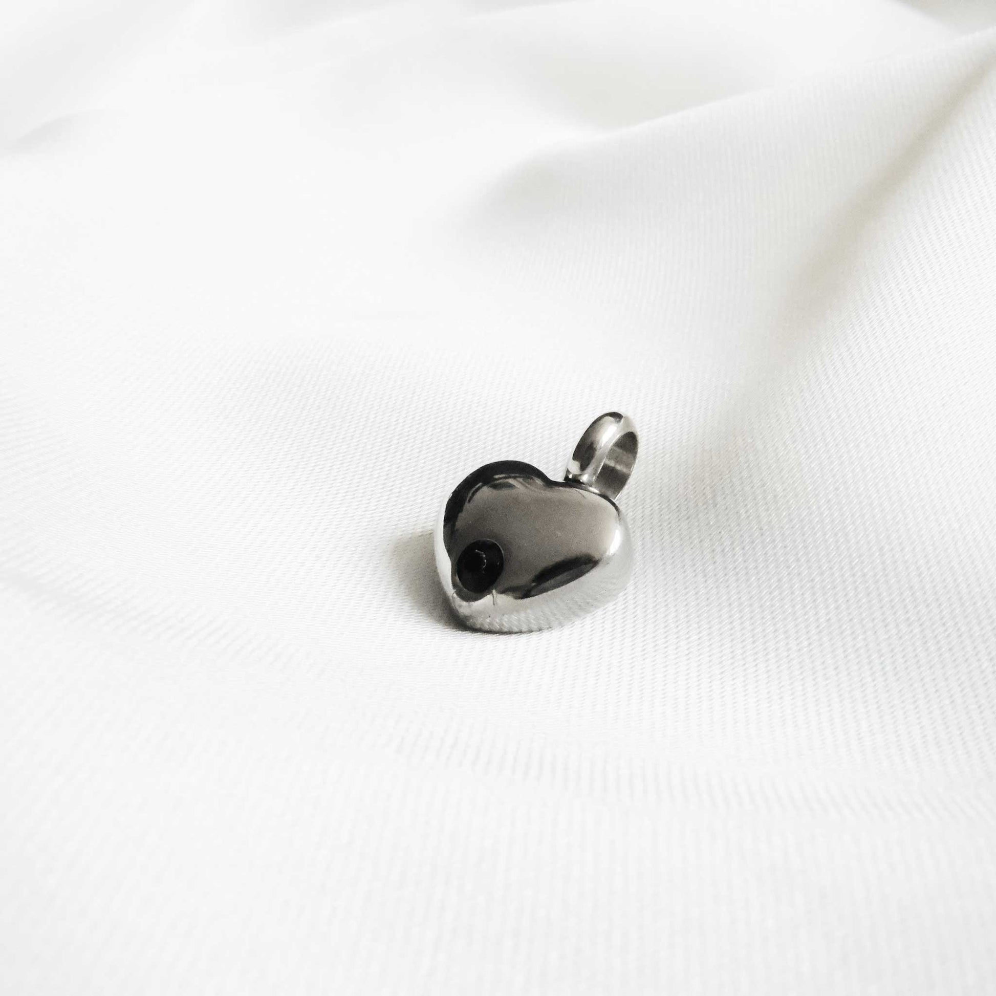 Silver Heart Urn Necklace with Black Stone Stainless Steel - Ashes Jewellery AE