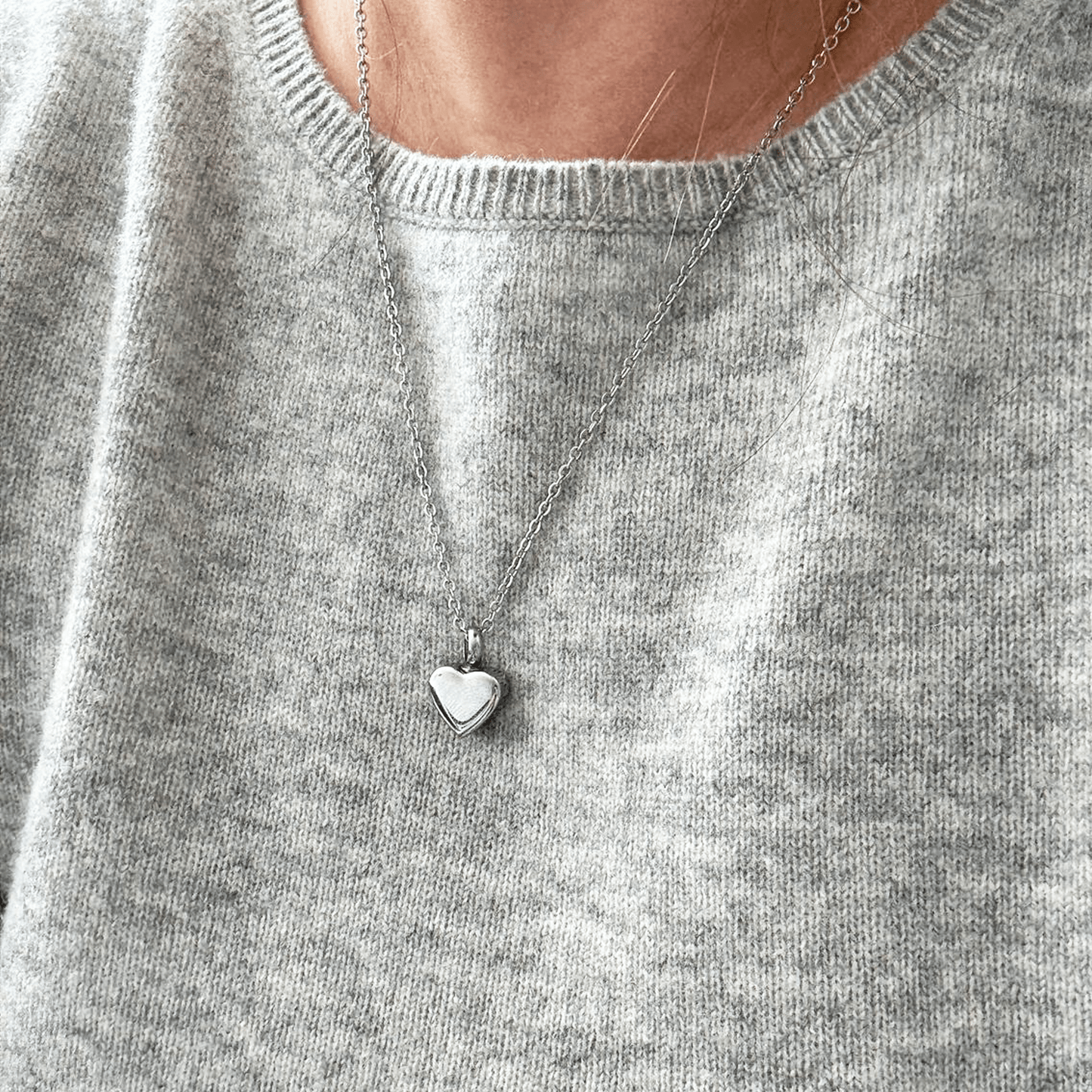 Small Heart Ashes Necklace Silver Stainless Steel - Ashes Jewellery AE