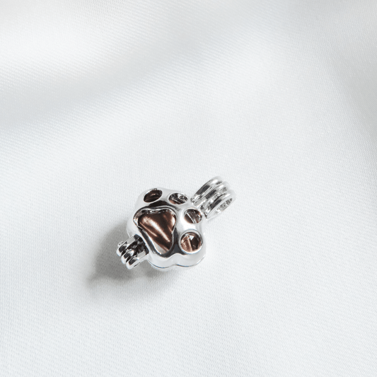 Small Paw Animal Ashes Jewellery - Ashes Jewellery AE